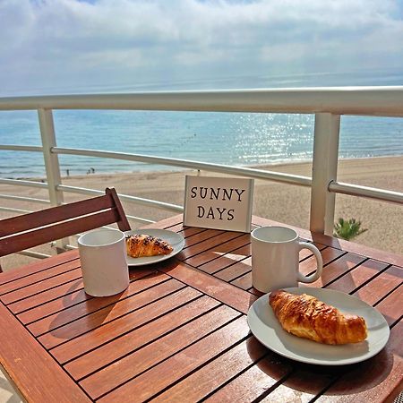 Atico Frente Al Mar 2 Terrazas Barbacoa Y Parking Sujeto A Disponibilidad Apartment El Campello Bagian luar foto